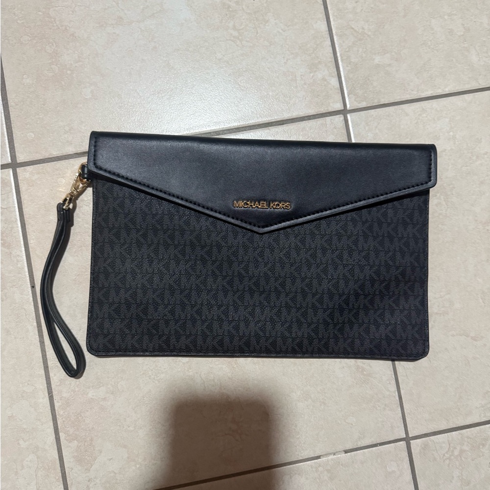 Michael Kors Large Leather Wristlet